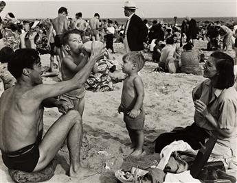 MORRIS ENGEL (1918-2005) A group of 5 Coney Island scenes.